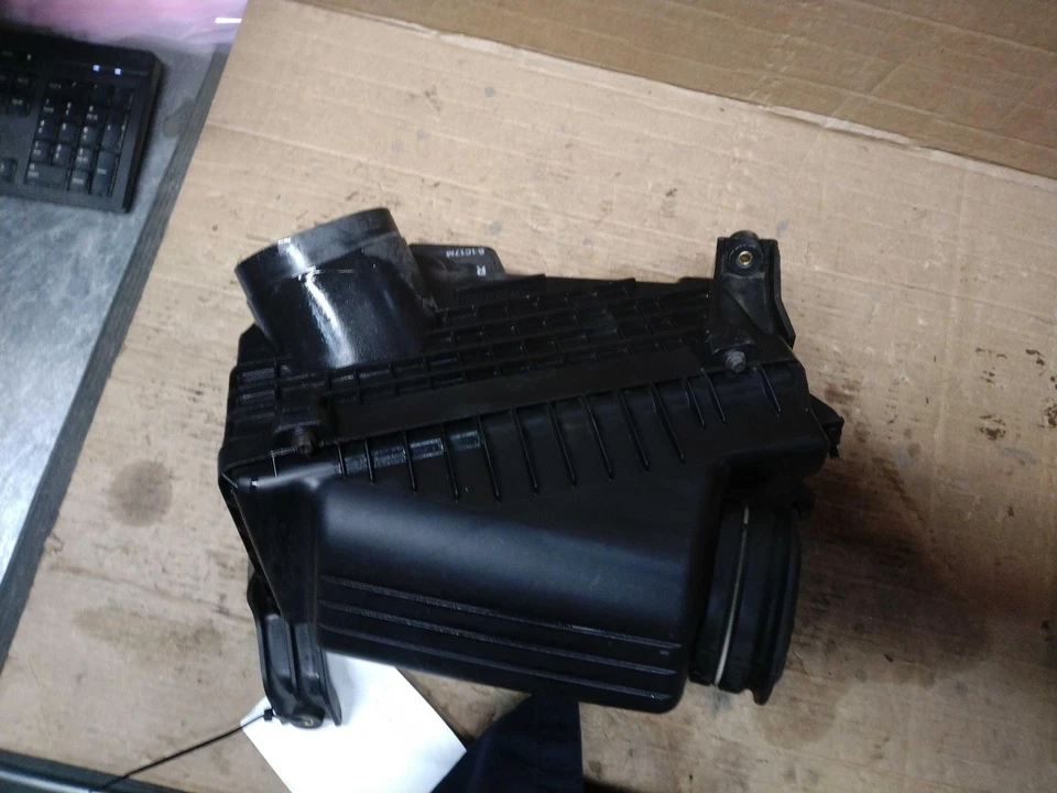 Conjunto de filtro de aire usado se adapta a: Honda Accord 2006 2,4 grado B Foto 3 de 4