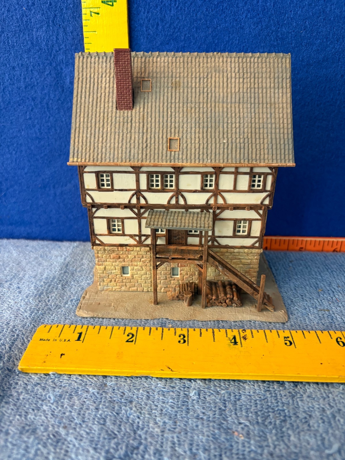 Picture 1 of 10