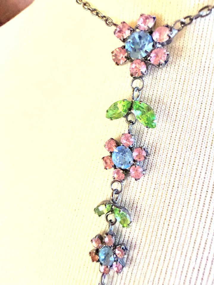 Collar Floral Forma Y Vintage Bohemio Floral Hoja Dijes Cristales Estrás Foto 4 de 4