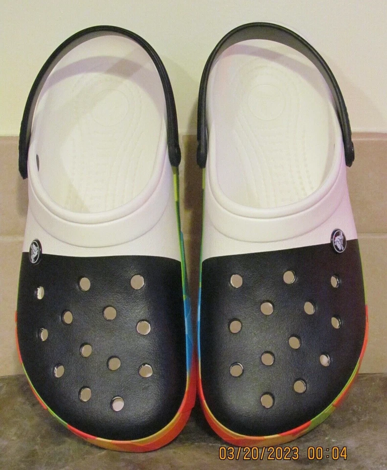 Zueco Crocs bloqueador de color para hombre 10 Crocband 43 sin cordones para mujer 12 mula informal Foto 4 de 4