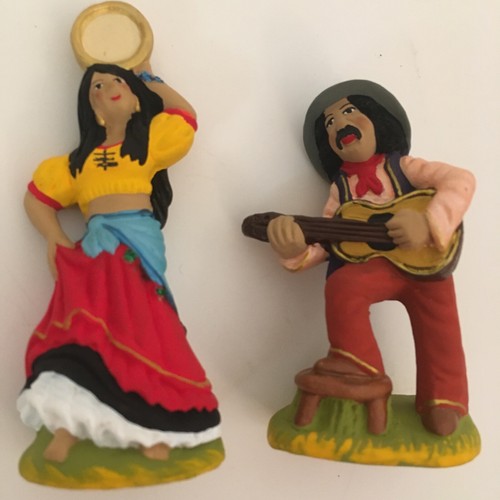 Set of 2 Provencal clay nativity figurines santons gypsy dancer guitarist 8 cm - Picture 10 of 14