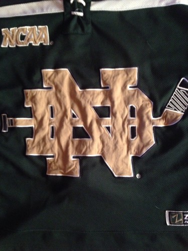 Maglia Notre Dame Hockey su Ghiaccio Uomo 48 Blu Oro Zephyr Uniforme Shirt - Foto 3 di 7