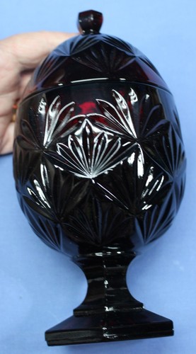 Cristal d'Arques Ruby Red Cut Glass Egg Shaped Pedestal Candy Dish w/Lid - Picture 9 of 14