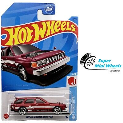 Hot Wheels - Nissan Maxima Drift Car - HCT17 Escala Miniaturas by