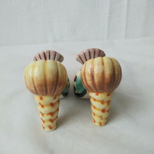 Tropical Shell Pumps Shoes Ceramic Salt Pepper Shakers Vandor Carmen Pelzman's - Picture 9 of 18