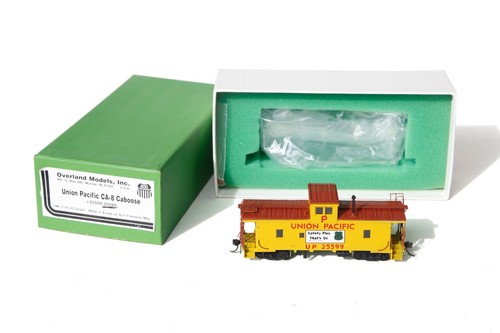 Overland Union Pacific UP CA-8 #25599 Caboose pintado OMI 1159 HO latón | Zustand: New