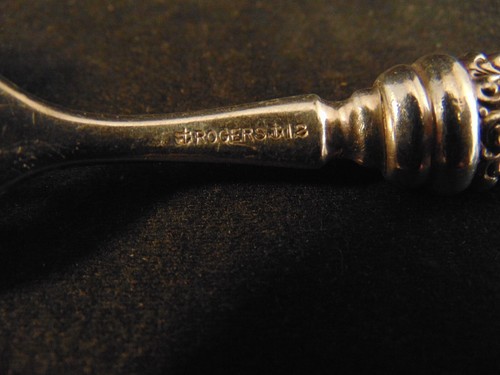 MILTON / CHELSEA 1897 Hollow Handle Fork Antique Silverplate No Mono 11 Avail - Picture 3 of 5