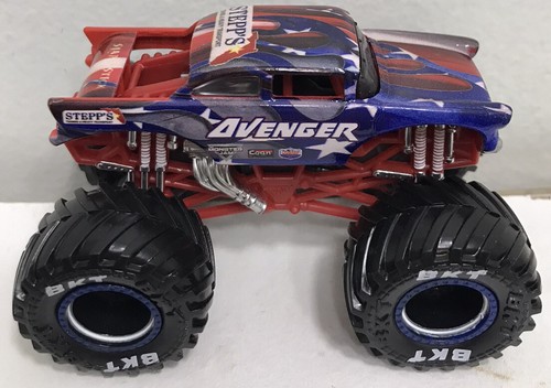 Hot Wheels Monster Jam Spinmaster USA Avenger 1:64 Truck Custom Rare *READ - Picture 5 of 7