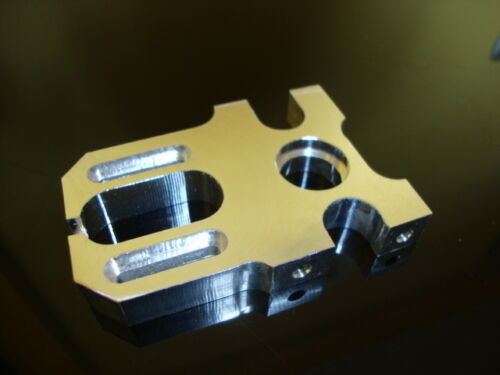 Kyosho inferno gt2,gt,neo,7.5,st (34t,80+MPH) motor mount for 40-42mm dia motors - 第 1/10 張圖片
