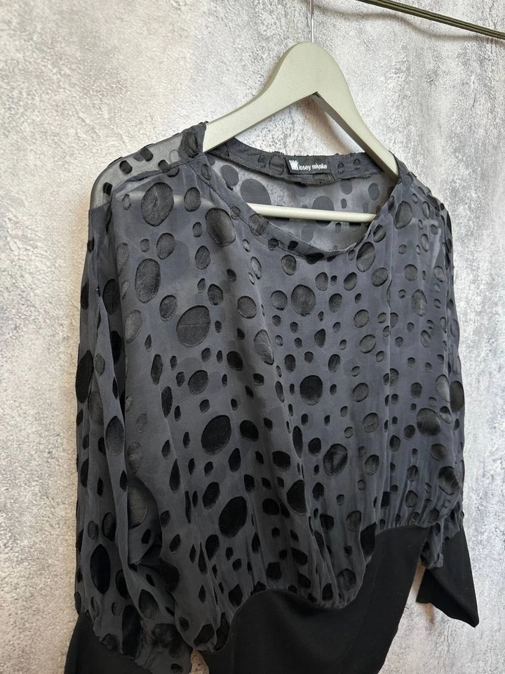 Blusa Issey Miyake Lunares Transparente De Colección Negra Mangas Globo Japón Foto 4 de 4