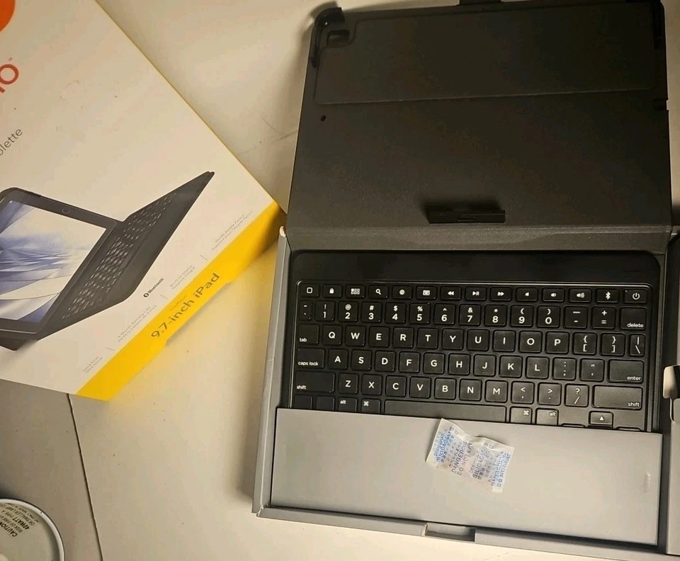 Folio ZAGG Case Messenger  and Keyboard    Cottagecore Normcore Y2k Soho(T) - Image 4 of 4