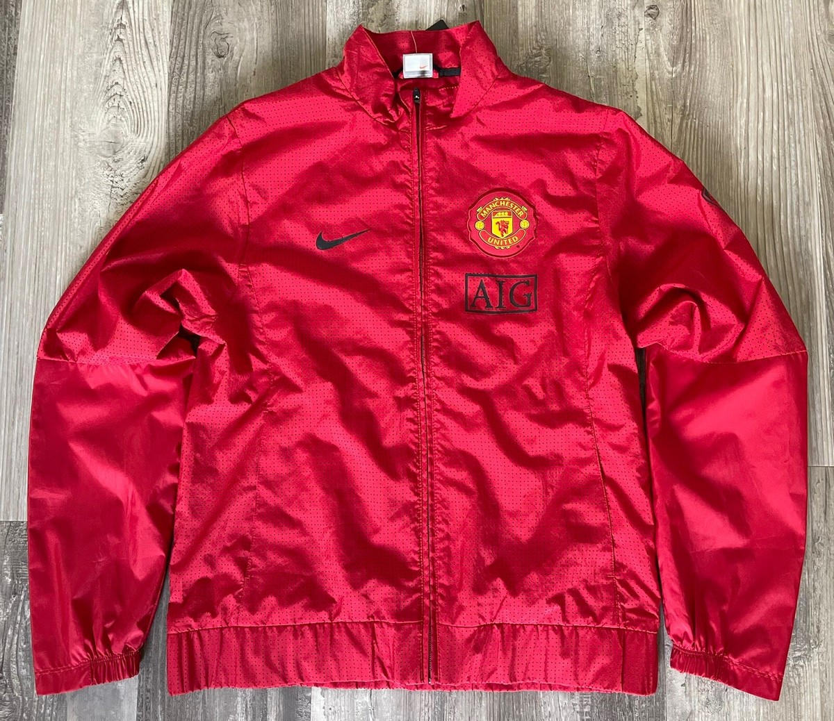 Nike Men's 2009-10 Manchester United Track Jacket Football Nike Men's 2009-10 Manchester United Track Jacket Football