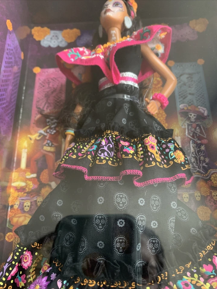 BARBIE DIA DE LOS MUERTOS DOLL 2021 DAY OF THE DEAD Spanish November Box - Image 4 of 4