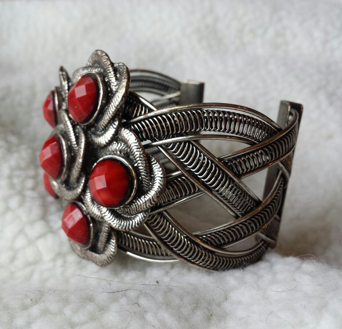 Picture 3 of 8
