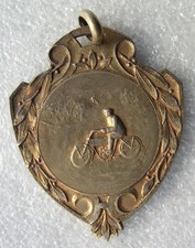 SUPERBE MEDAILLE ANCIENNE MOTO époque 1910-1920 ?   Terrot ?