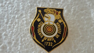 PIN S ARC S COMPANY D ARC DE SEVRAN