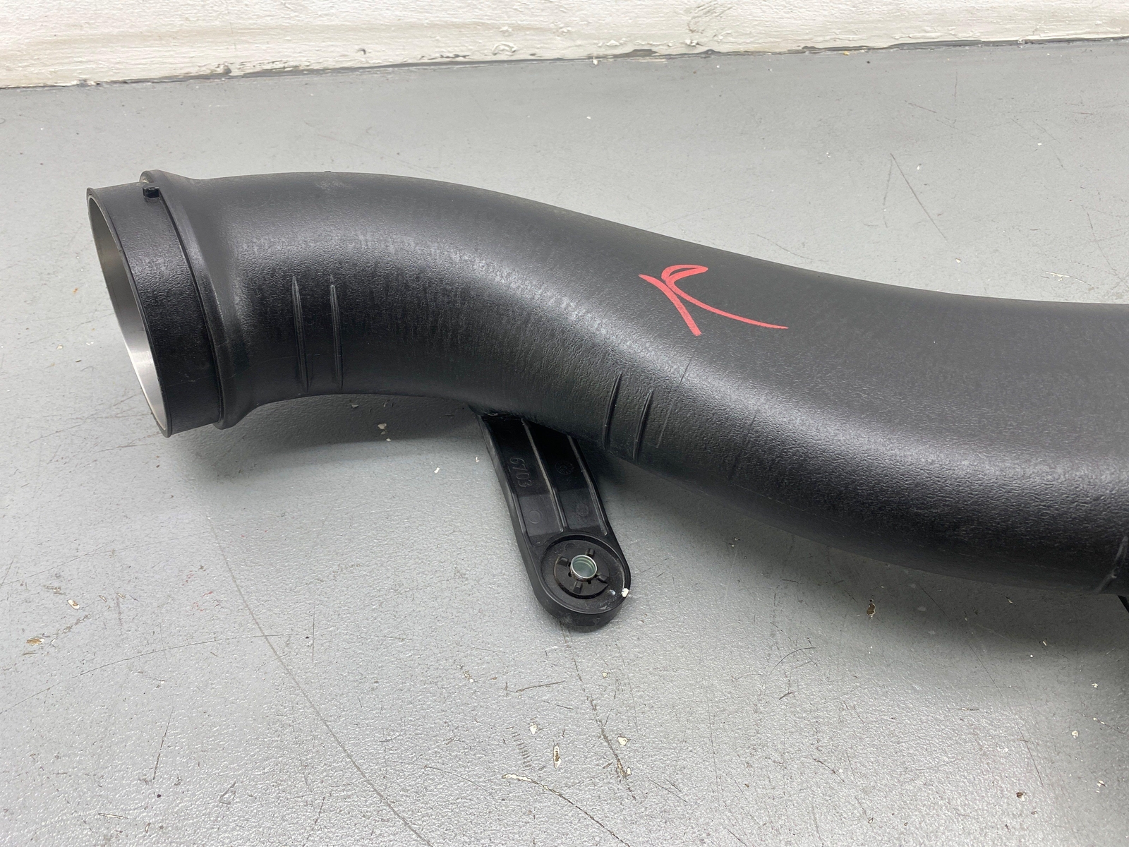 2020-2023 MCLAREN GT REAR RIGHT AIR INTAKE TUBE HOSE PIPE 14FA117CP OEM 2021