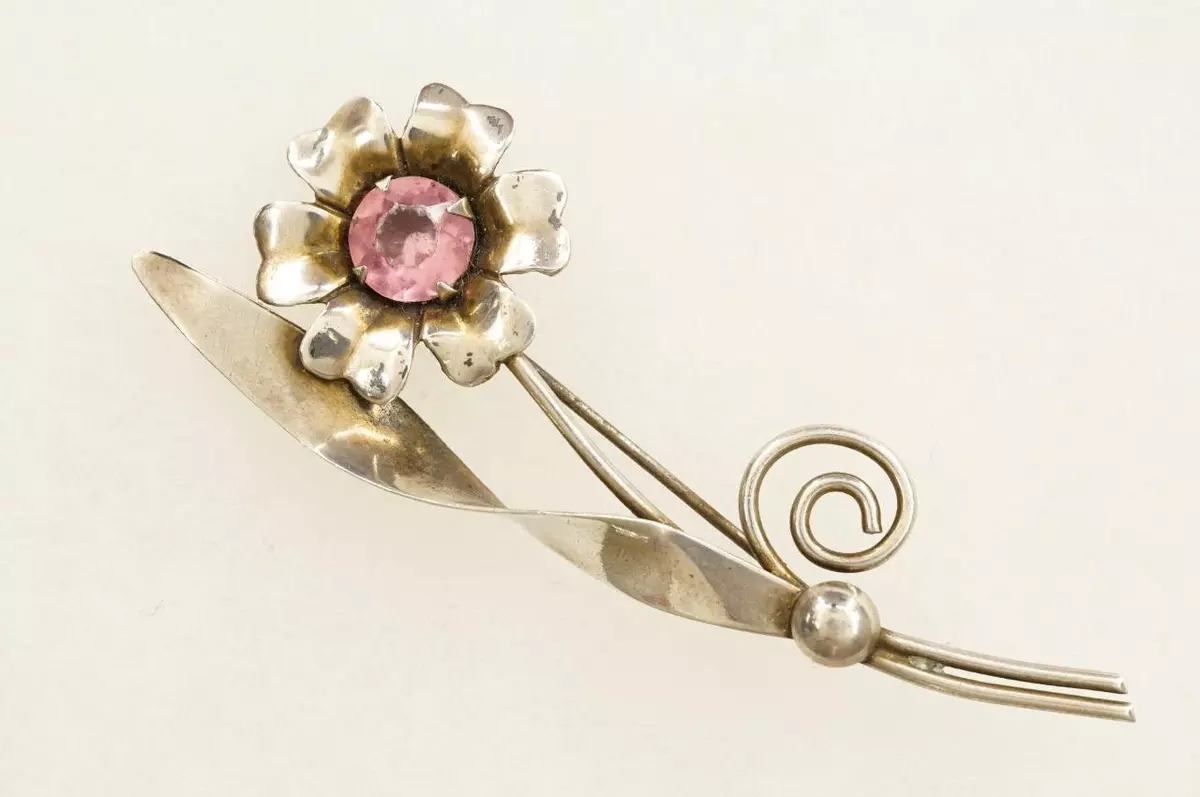 Fine 2024 jewelry brooch