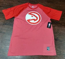 NWT Mens Atlanta Hawks Medium Short Sleeve NBA Unk Shirt NBA