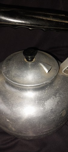 Vintage Kettle, 1950s 1960s Era. - Picture 14 of 18