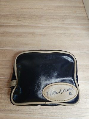 Vintage First Class Toiletry Bag Provided To First Class Passengers On Delta Air