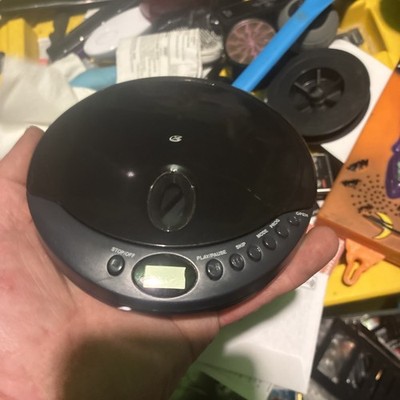 GPX Portable CD player PC101B PLAYER ONLY Black