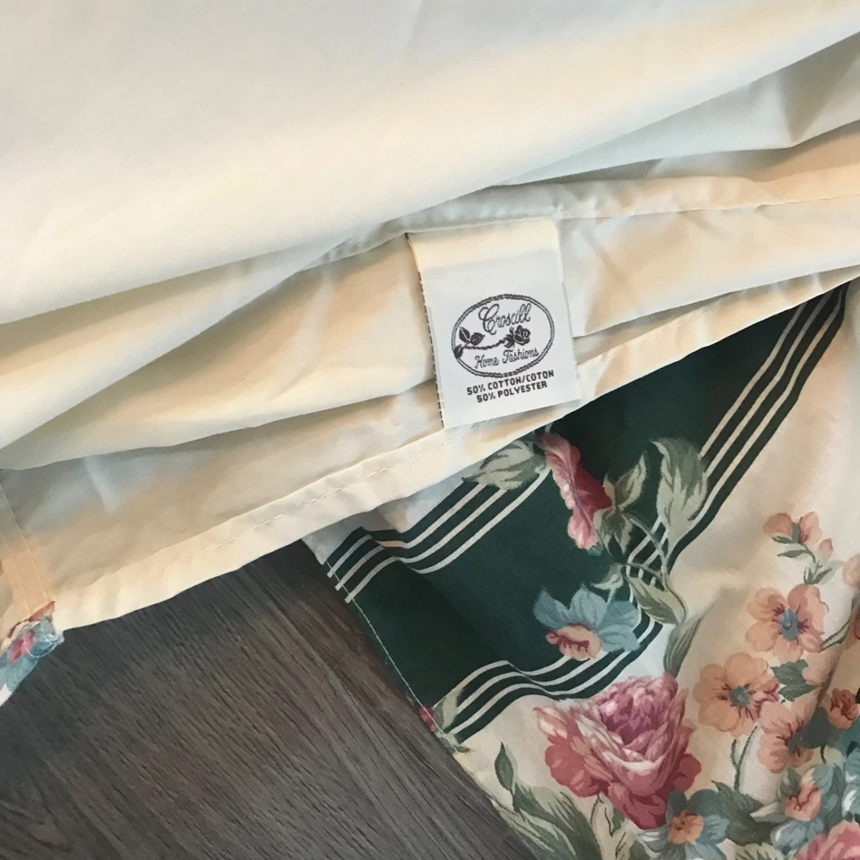 Falda de cama vintage floral Croscill Granada.  Granny Core, Vintage tamaño completo Foto 4 de 4