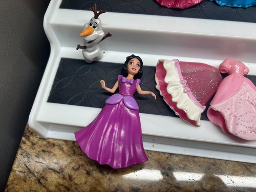 Lotto Disney Princess Magic Clip Polly Pocket Dolls Vestito Frozen Piccolo Regno - Foto 12 di 15