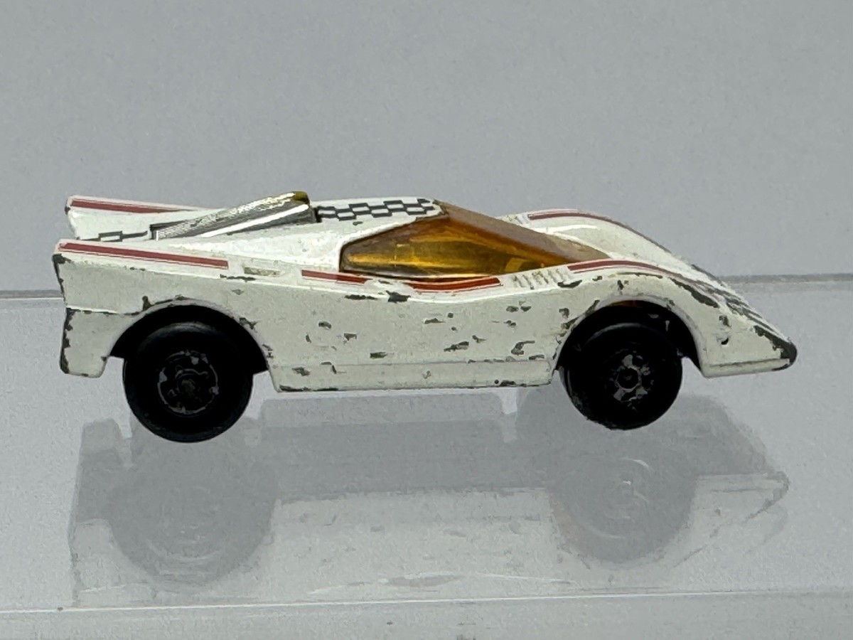 1971 Matchbox Superfast #7 White Hairy Hustler Made in England by