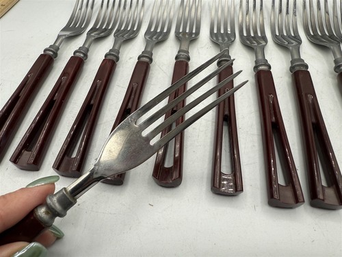 VINTAGE 1950'S STANLEY DELUXE STEAK FORK SET OF 12 FORKS BAKELITE OPEN HANDLES - Picture 4 of 8