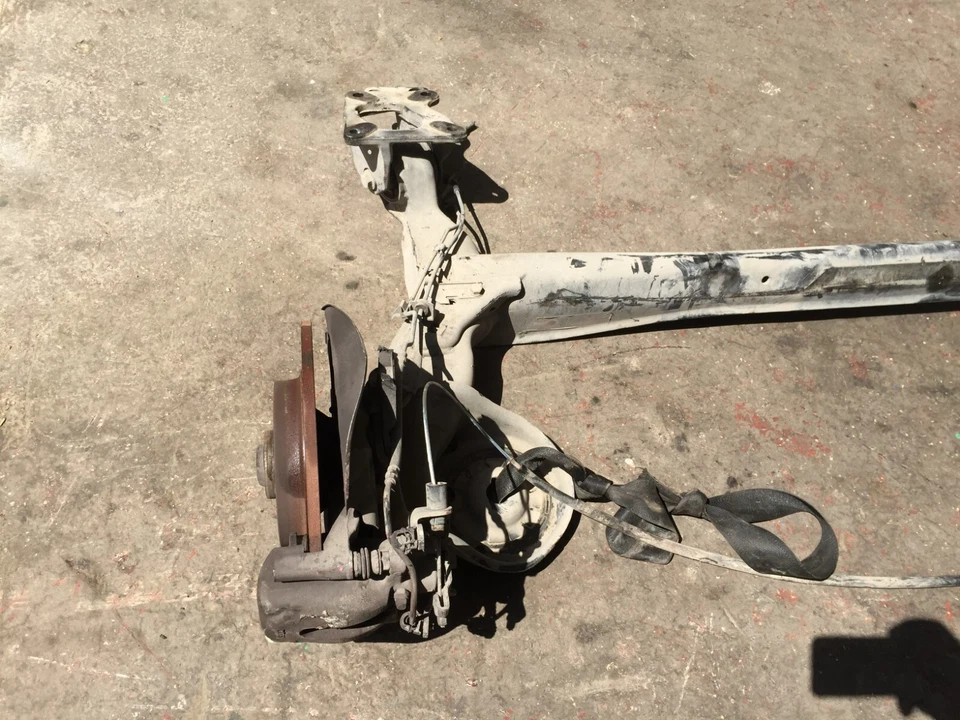 PONTE ASSALE POSTERIORE PEUGEOT PARTNER 1.6 HDi (2008-2016) - Immagine 4 di 4