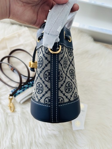 NWT Tory Burch Classic Navy T Monogram Jacquard MINI Bucket Bag Crossbody $398 - Picture 8 of 12