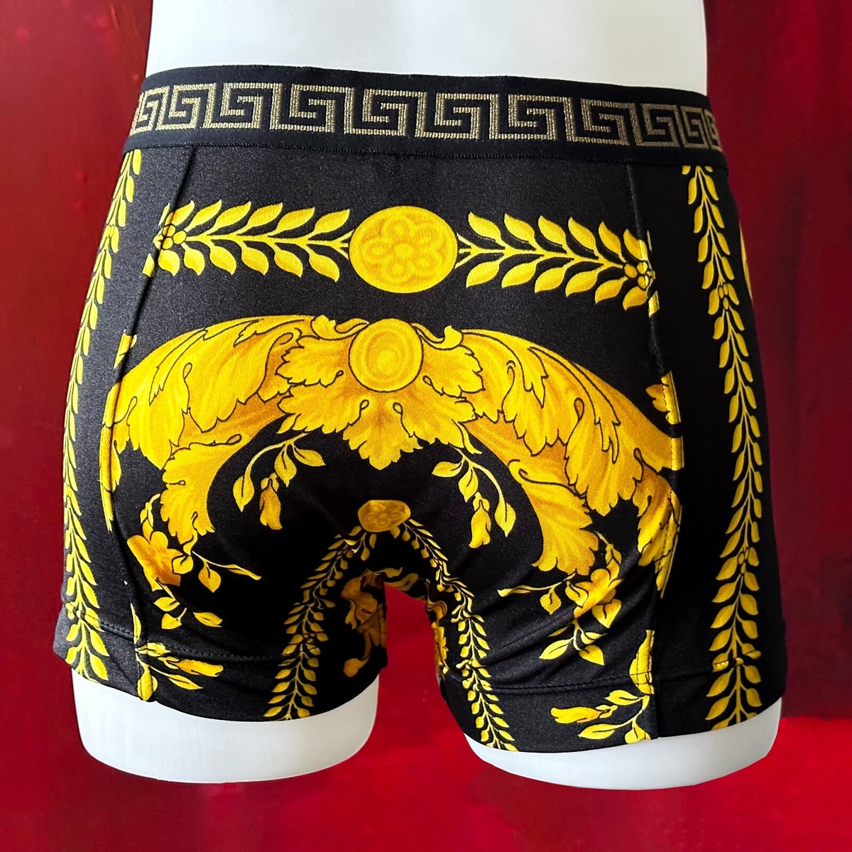 VERSACE ゴールドバロック柄 海パン Mサイズ GIANNI VERSACE MARE swim trunks Baroque print from S/S 1995 | eBay