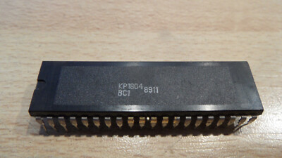 IC ICs   KP1804 8911 BC1  01303   40 PIN