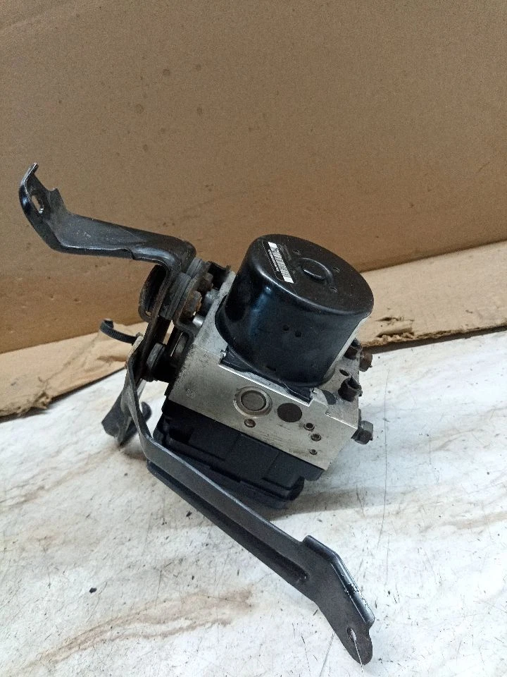 Used ABS Modulator fits: 2009 Acura Tl Modulator Assembly vehicle stability assi Foto 3 de 4