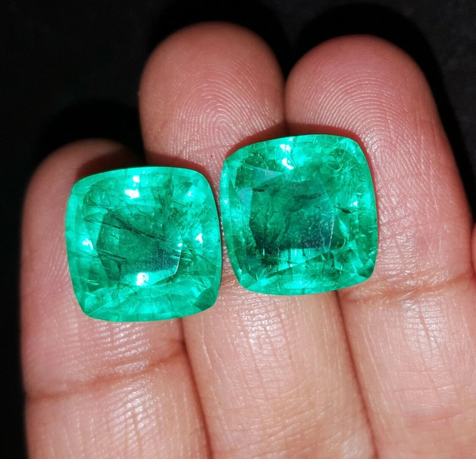 Par de piedras preciosas sueltas de 18 quilates con esmeralda colombiana natural corte cojín CERTIFICADO GIE Foto 4 de 4