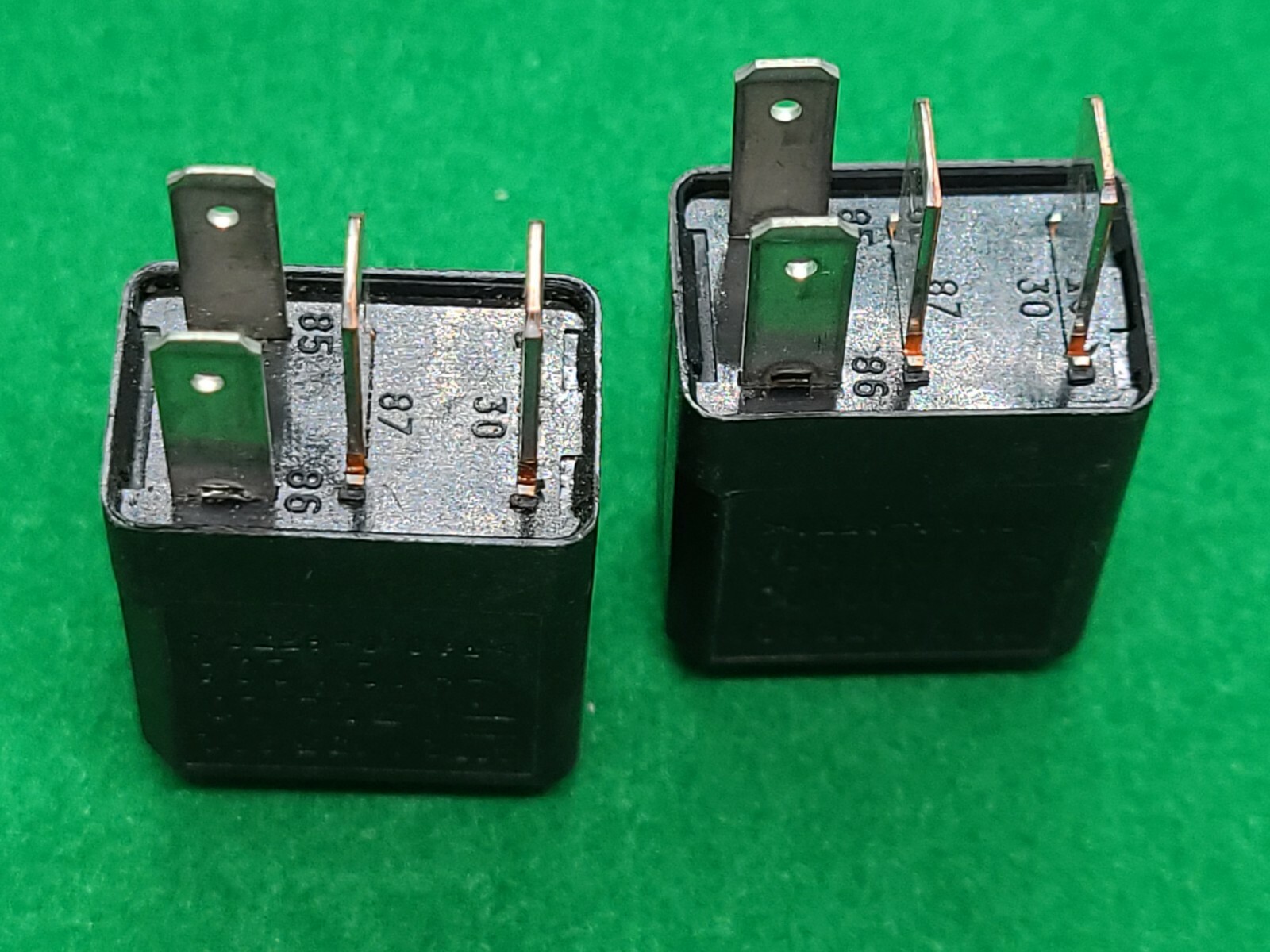 Реле gm 24435922