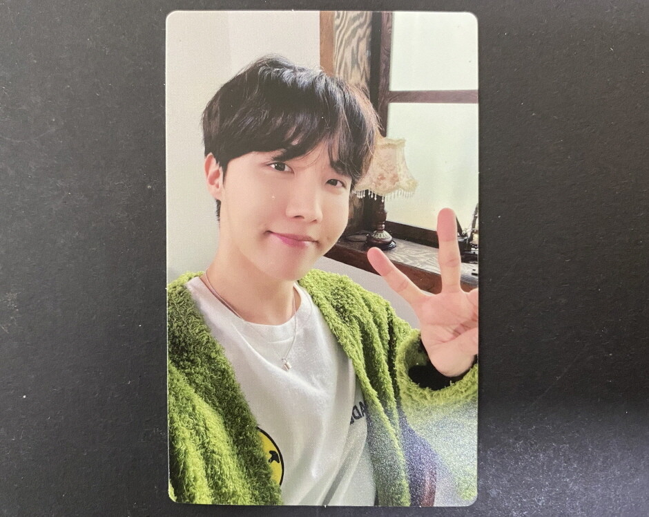 BTS-BE ESSENTIAL EDITION LUCKY DRAW EVENT M2U PHOTO CARD JHOPE | eBay