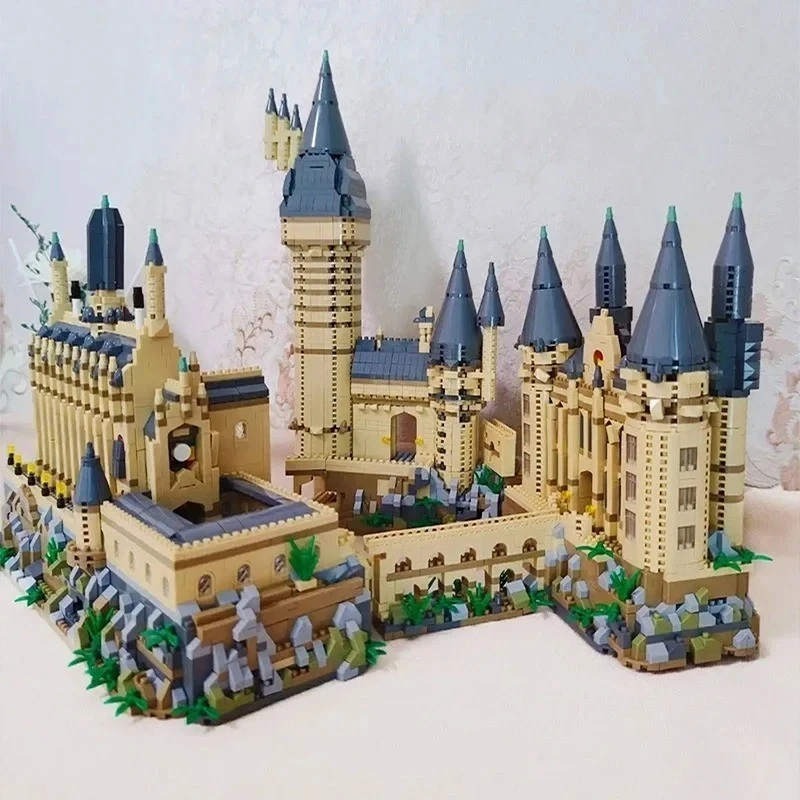 Micro Bricks Creative Medieval Magic Castle Series Architecture pre built - Image 4 of 4