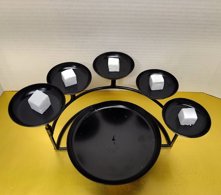 Crescent Shaped Plates Different Heights