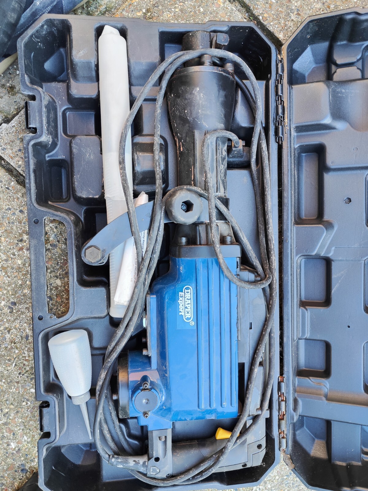 Demolition Hammer Breaker 1600W 230V, 15kg eBay