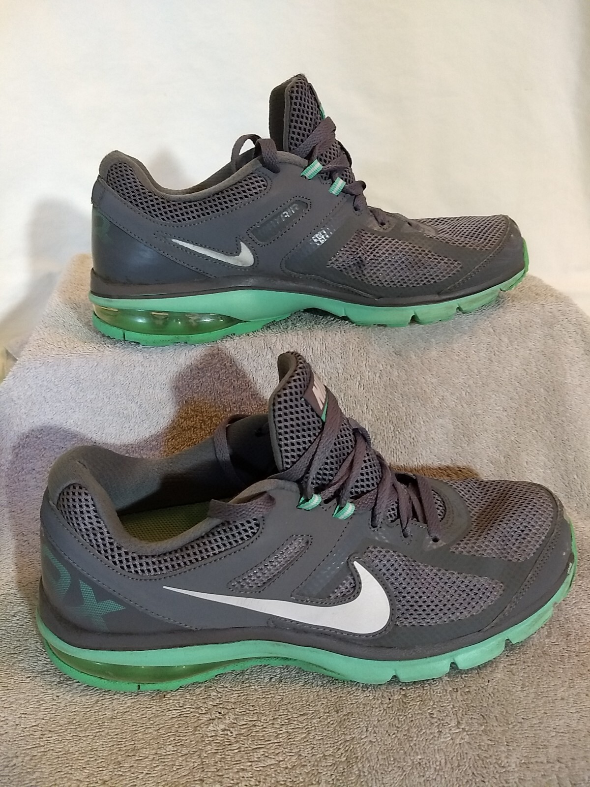 Nike (WMNS) Air Max Defy RN Gray Running Shoes (599390-013), Size