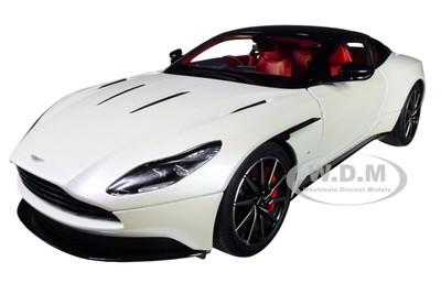 ASTON MARTIN DB11 MET. WHITE W/BLACK TOP & RED INTERIOR 1/18 CAR AUTOART 70266