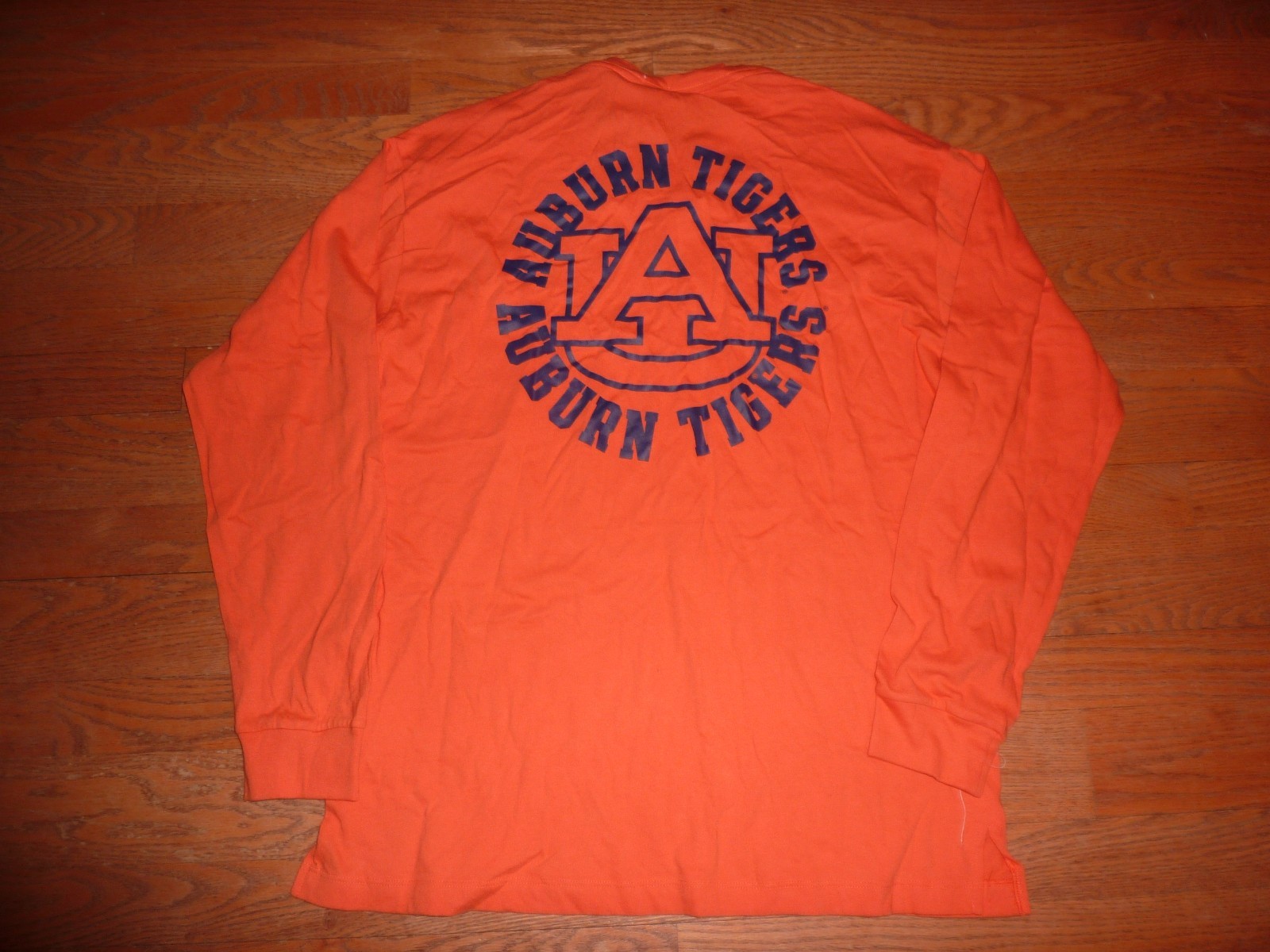 T-shirt Victoria's Secret Rose Avec Poche Et Logo Auburn University - Manches Longues, Neuf Avec étiquettes