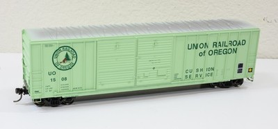 Atlas: Union RR of Oregon 50' FMC 5077 cuft Dbl Dr Boxcar- New in Box