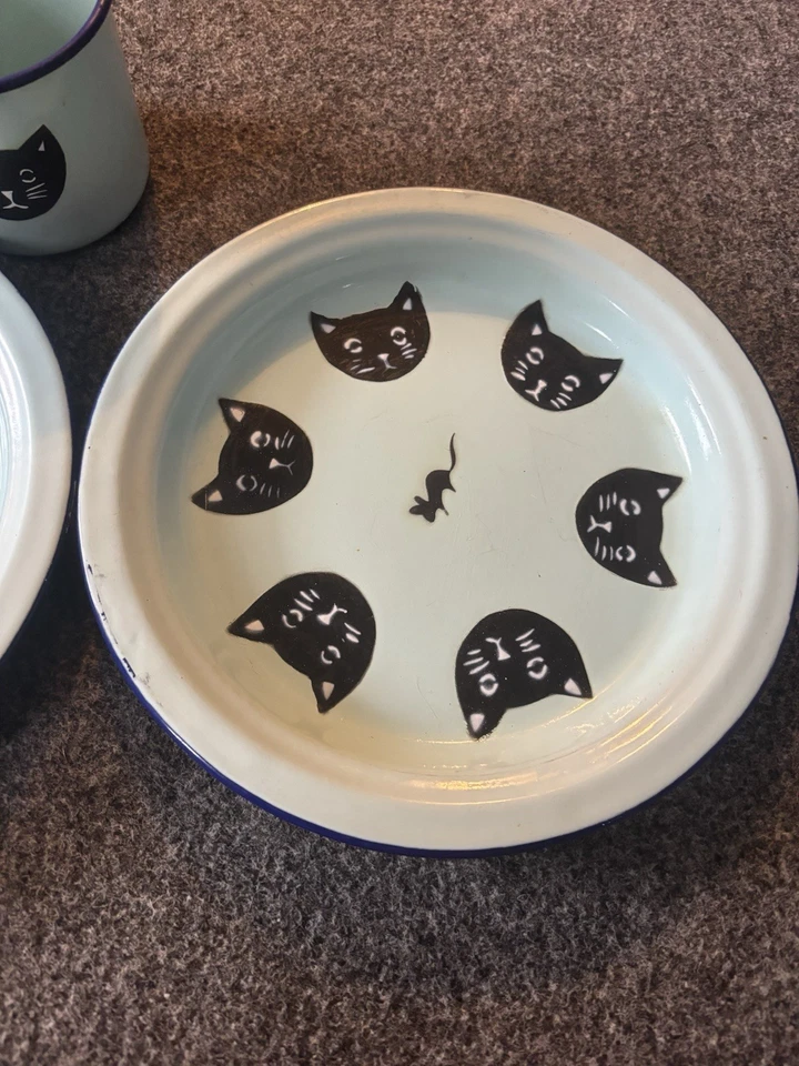 Platos y taza esmaltados vintage para coche y ratón Foto 3 de 4