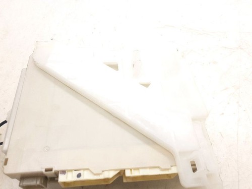 11 12 13 LEXUS CT200H 1.8L 4CYL LADO CONDUCTOR CABINA FUSIBLES MONTAJE CAJA - Imagen 6 de 12