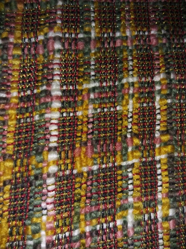 Tela de traje/vestido de tweed pesado texturizado de alta gama 3 yardas x 62" de ancho Foto 3 de 4