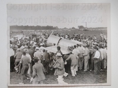 Wasp Aircraft & Crowd Press Photo 
