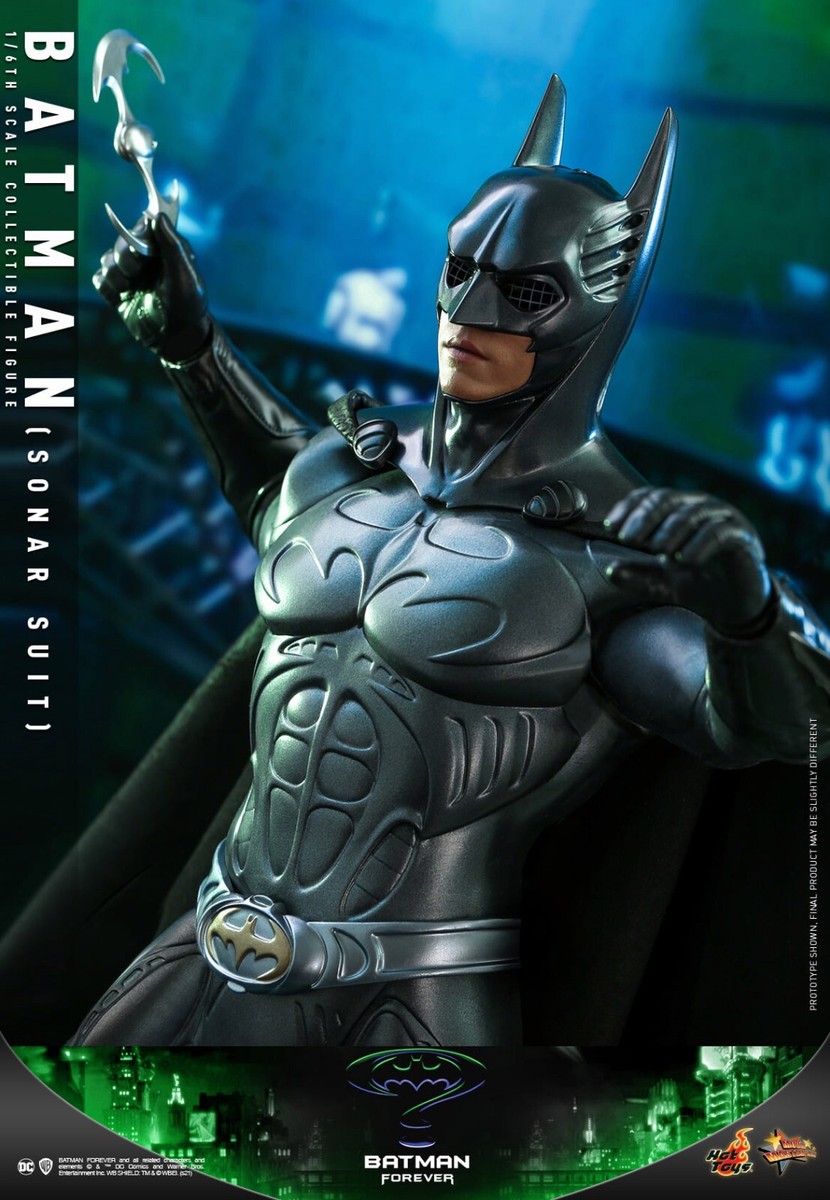 Hot Toys MMS593 Batman Forever 1/6 Scale Batman Sonar Suit Action